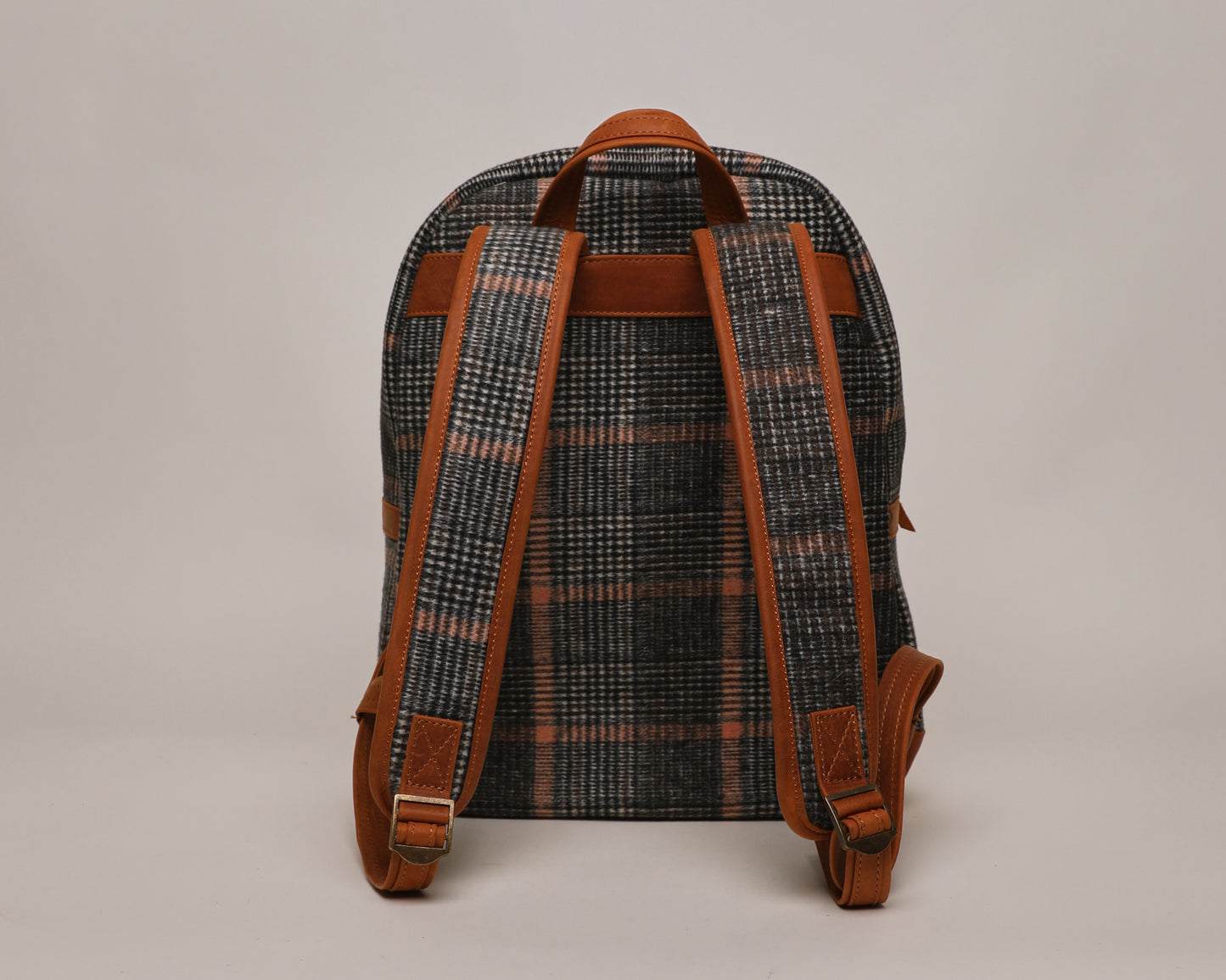 CANAPUS BACKBAG GRAY